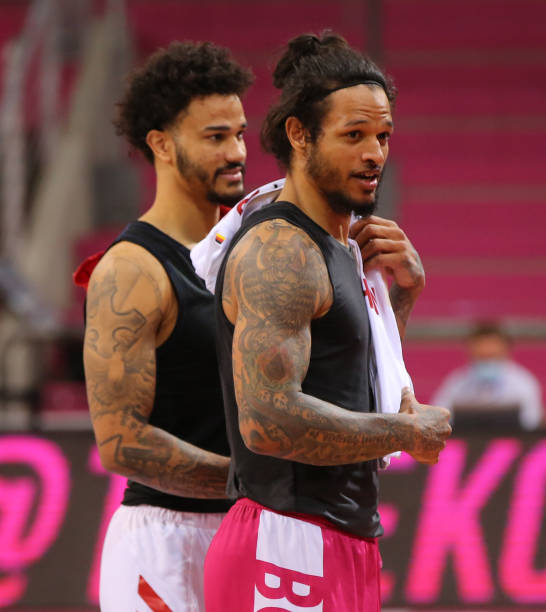 捍卫主场尊 捍卫主场尊